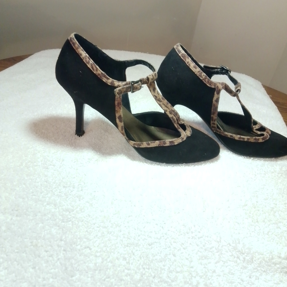 Impo Black Heels with Tan Accents